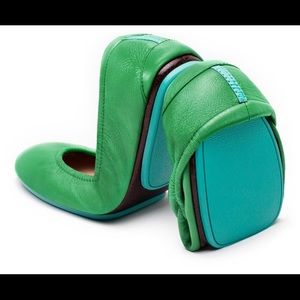 Tieks Green Flats Sleek Comfortable Design